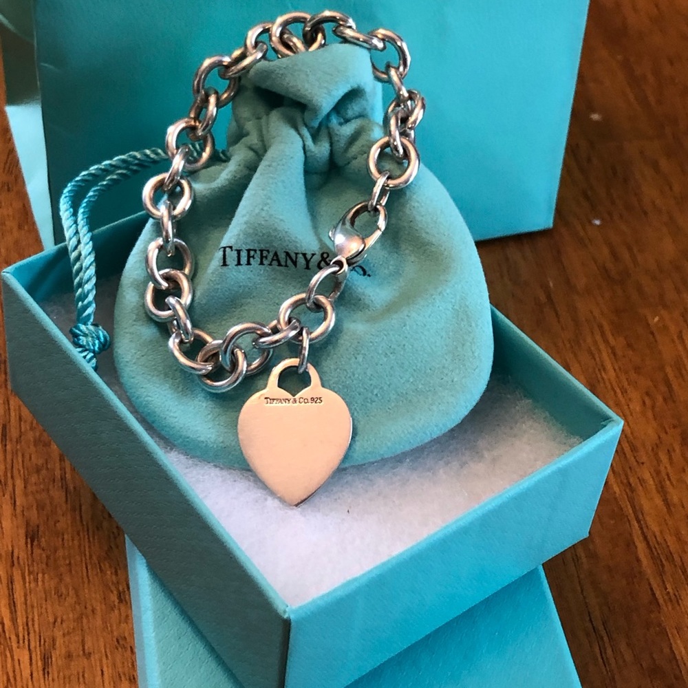 Tiffany & Co., heart charm bracelet